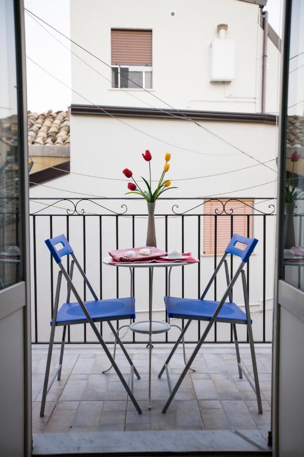 Villa Sopra La Piazza Agira Exterior foto